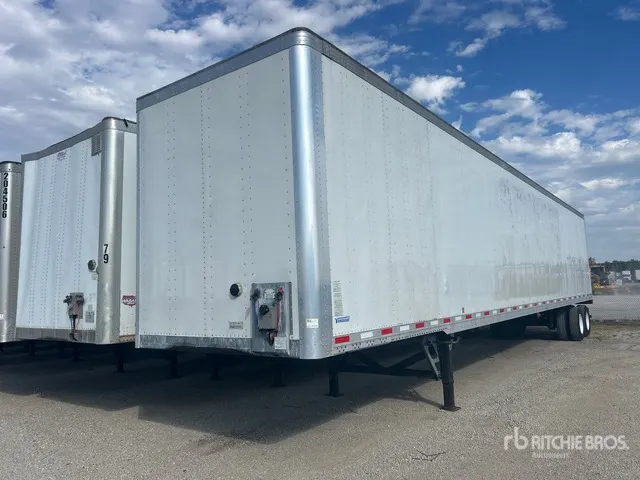 2022 Vanguard Maxcube 53 ft x 102 in T/A Van Trailer