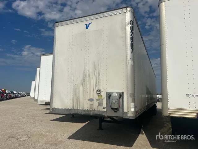 2020 Vanguard Maxcube 53 ft x 102 in T/A Van Trailer