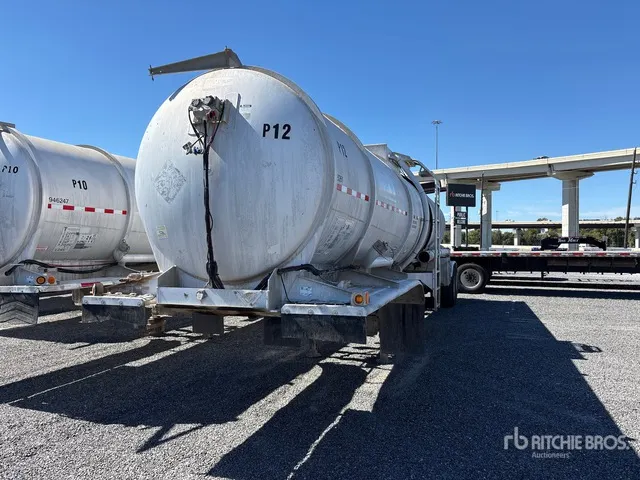 2012 Polar 8400 gal T/A Tanker Trailer