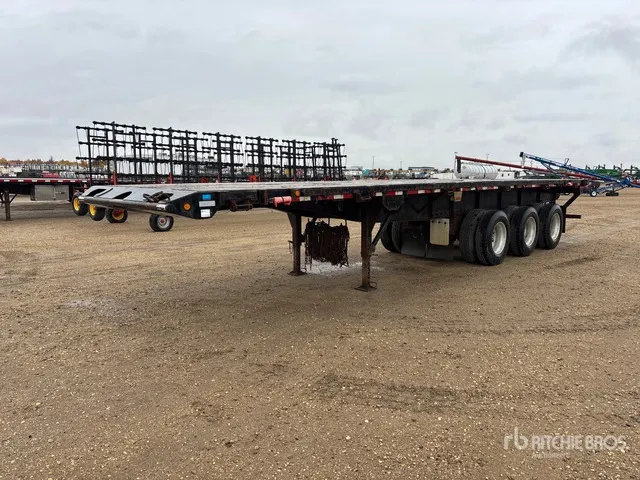 2007 Lode King 38 ft Tri/A Flatbed Trailer