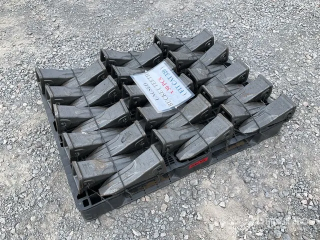 Quantity of (30) 2026 EBT-CAT320 Lote de Puntas para Cucharon (Sin Usar) / Bucket Teeth - Fits Cat 320 (Unused)