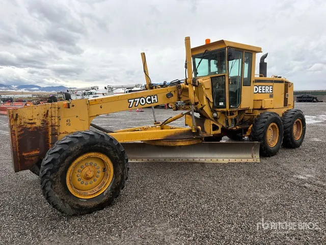 1997 John Deere 770CH Motor Grader