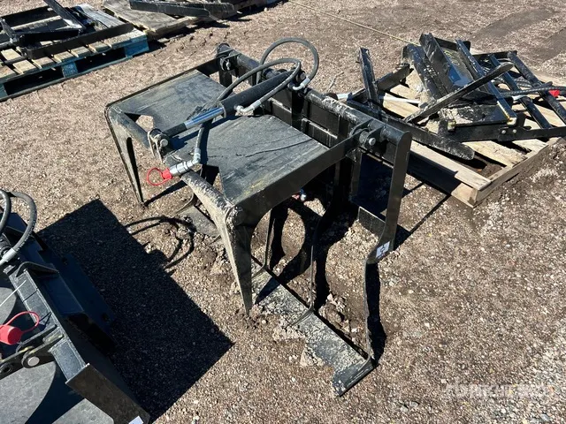 2026 GIYI GY-HWG44 44 in Skeleton Mini Skid Steer Grapple