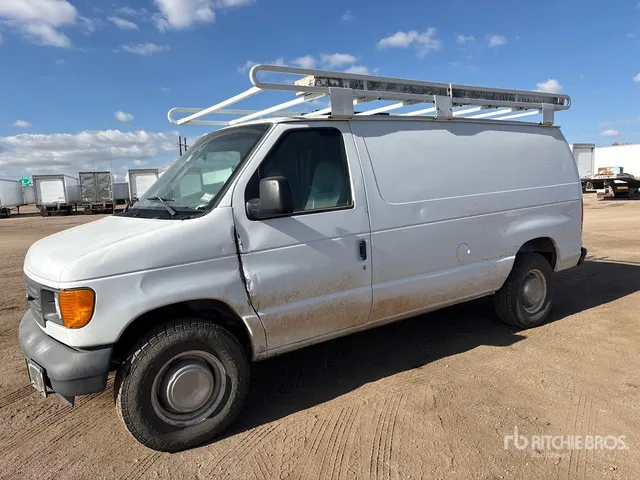 2003 Ford E-350 Cargo Van