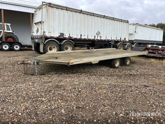 Featherlite 21 ft T/A Utility Trailer