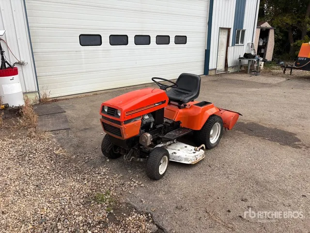 Ariens GT18 4x2 Ride-On Lawn Mower