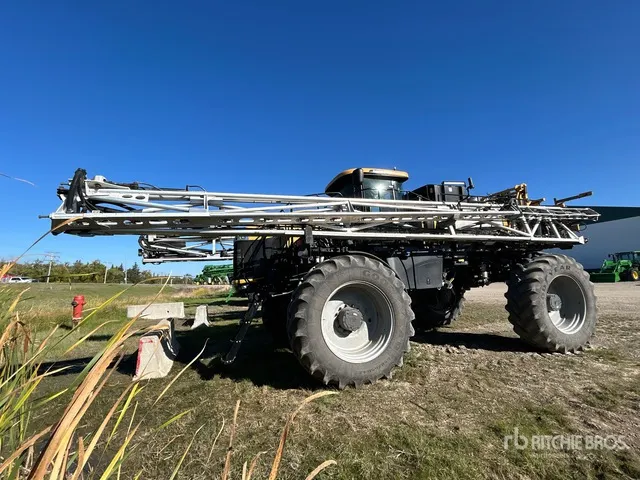 2013 Rogator RG1100 132 ft 4x4 High Clearance Self-Propelled Sprayer