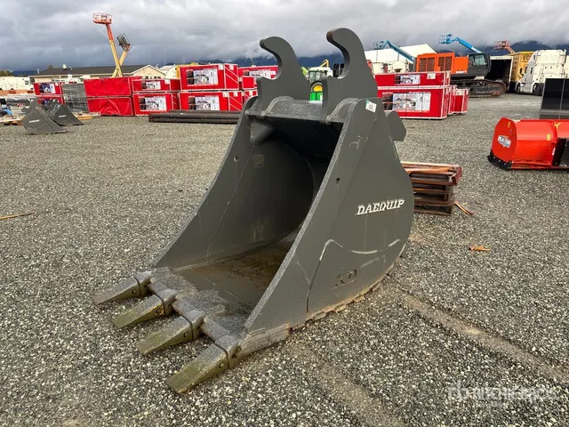 Daequip HE400 42 in Digging Excavator Bucket