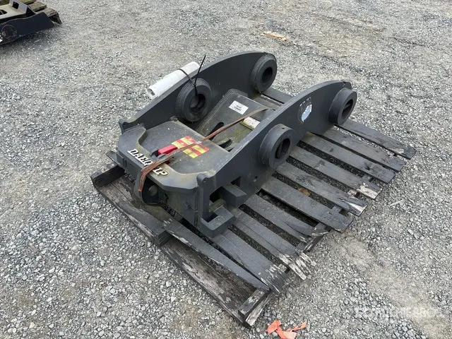 Daequip HE300 Quick Coupler
