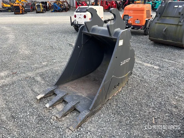Daequip 34 in Digging Excavator Bucket