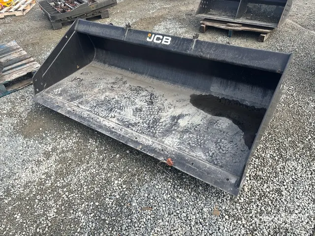JCB 78 in General Purpose Skid Steer Bucket