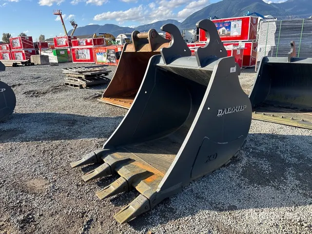 Daequip HE300 42 in Digging Excavator Bucket