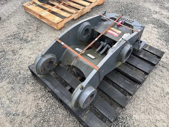 Daequip HE300 Quick Coupler