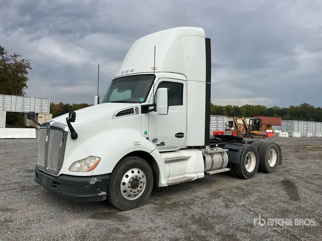2016 Kenworth T680 6x4 T/A Day Cab Truck Tractor