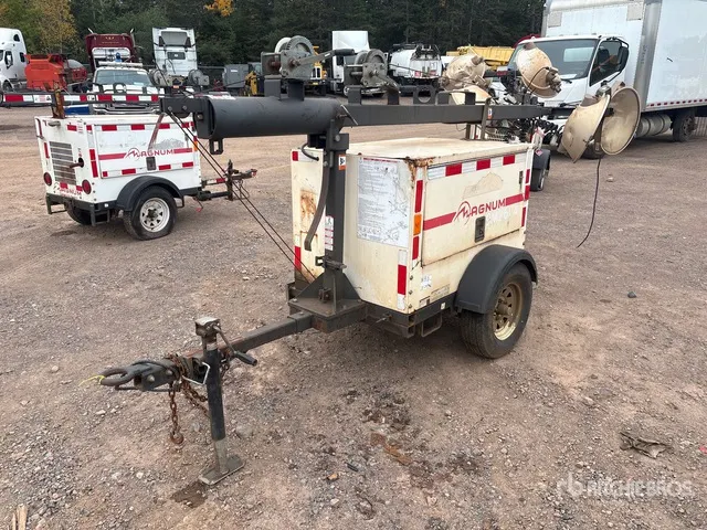 2011 Magnum 3060K-MH Light Tower