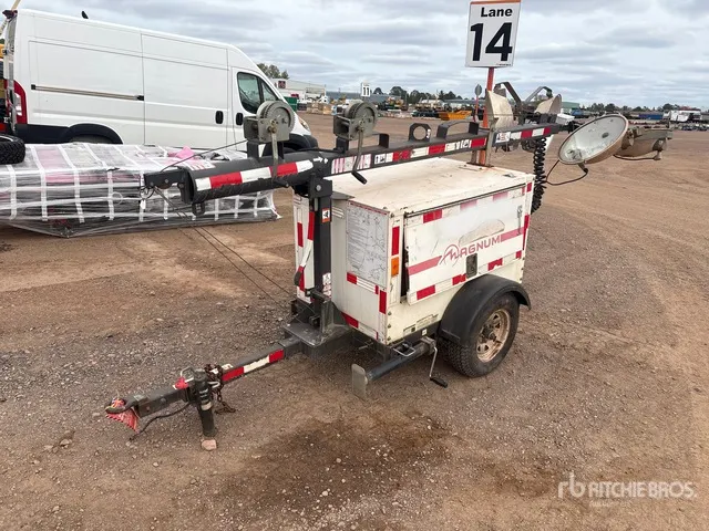 2011 Magnum 3060M-MH Light Tower