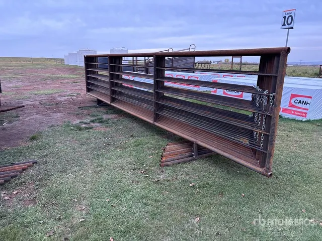 Quantity of (10) 24 ft x 5 ft 3 in Heavy Duty Livestock Panel (Unused)