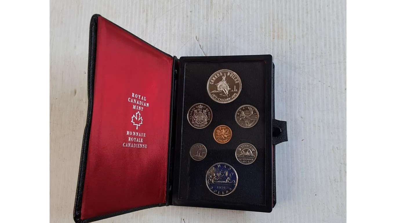 1975 Canadian Collector's Coins - Cannot Authenticate