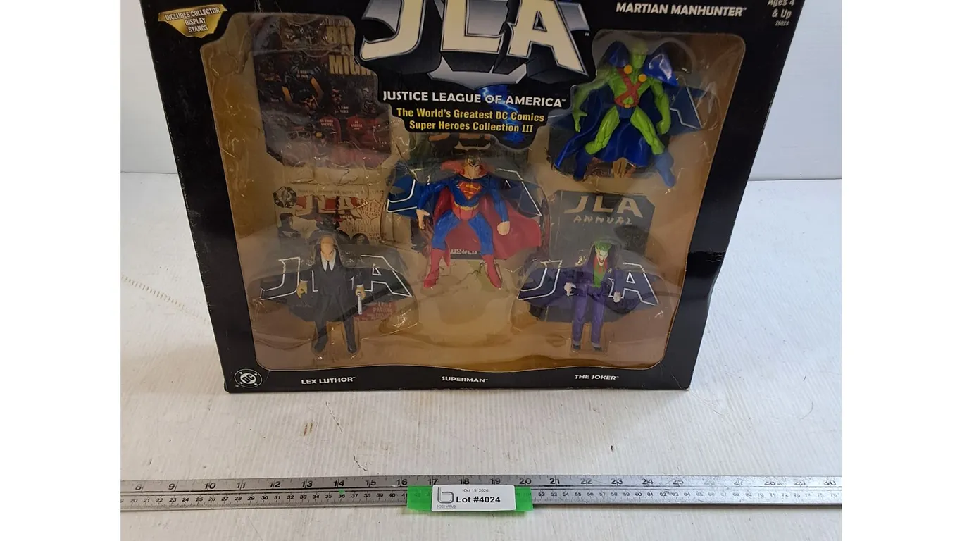Justice League of America Action Figure Set - Incomplete- As Is