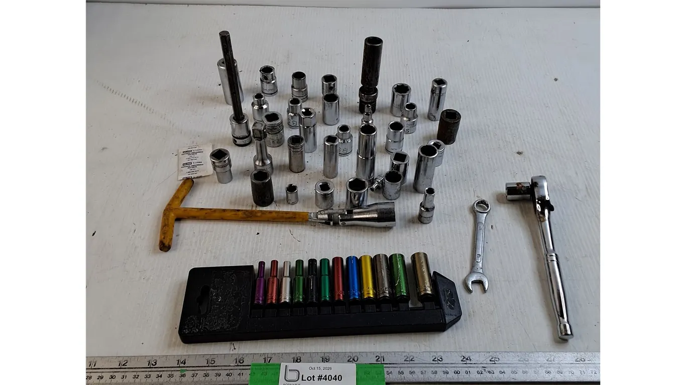 Set of Chromium Vanadium Sockets - 4mm to 13mm - Hand Socket Wrenches & Sockets of Various Sizes