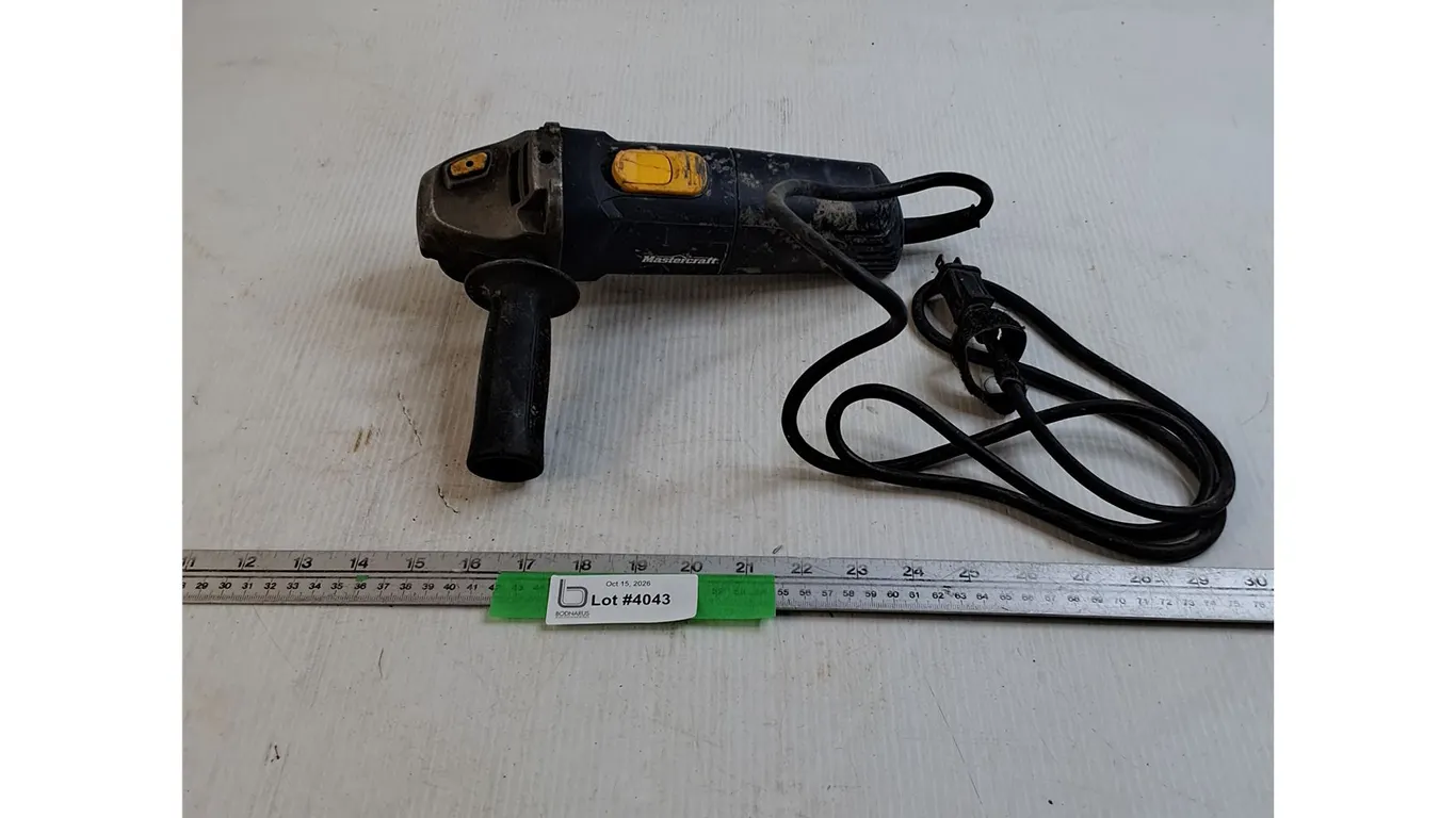 Mastercraft Handheld 4 1/2" Angle Grinder - Tested