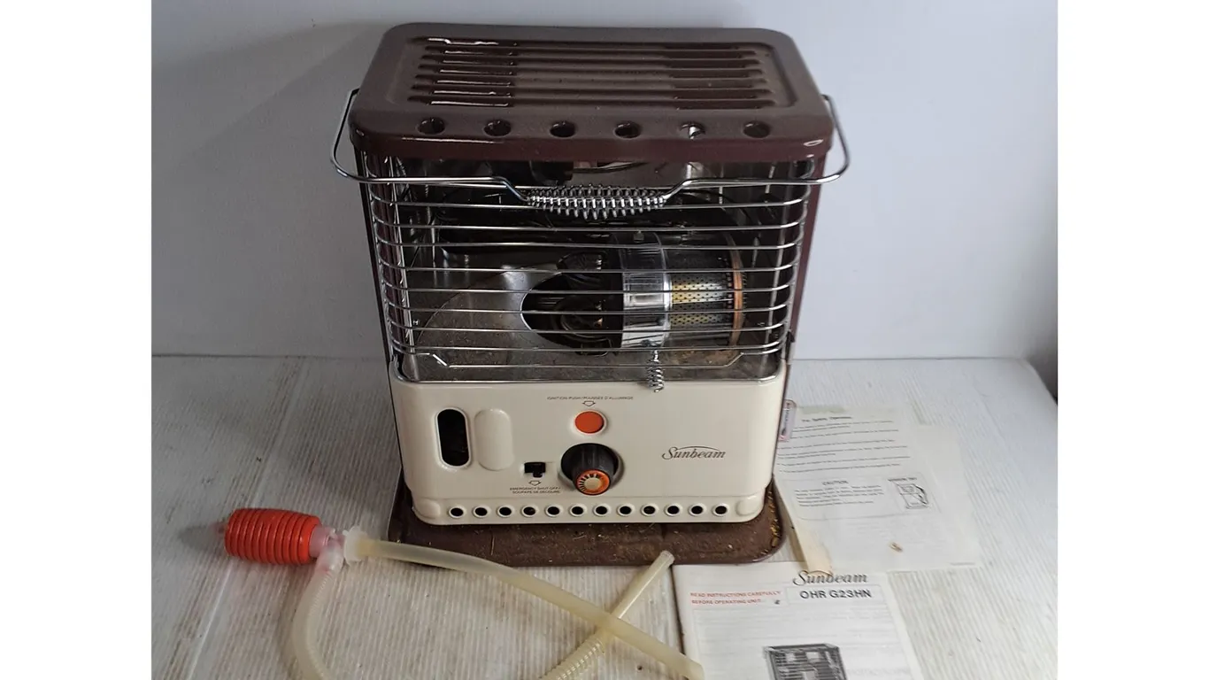 Sunbeam Kerosene Heater - Untested - 20x18x16" Box Size - Cannot Ship
