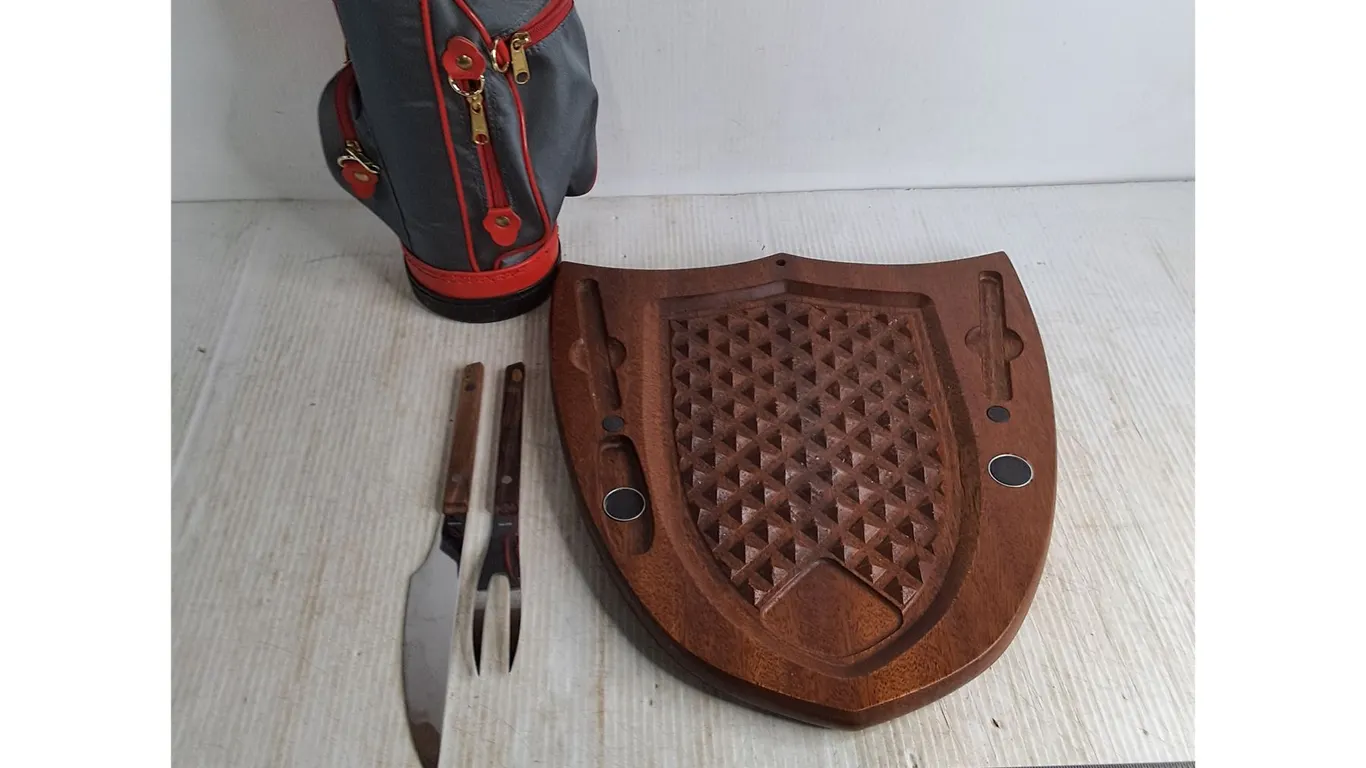 Golf Bag Bottle Holder, Wooden Meat Carving Board & Utensils