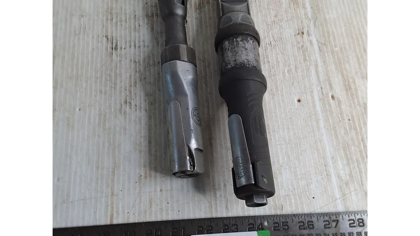 (2) Pneumatic Wrenches