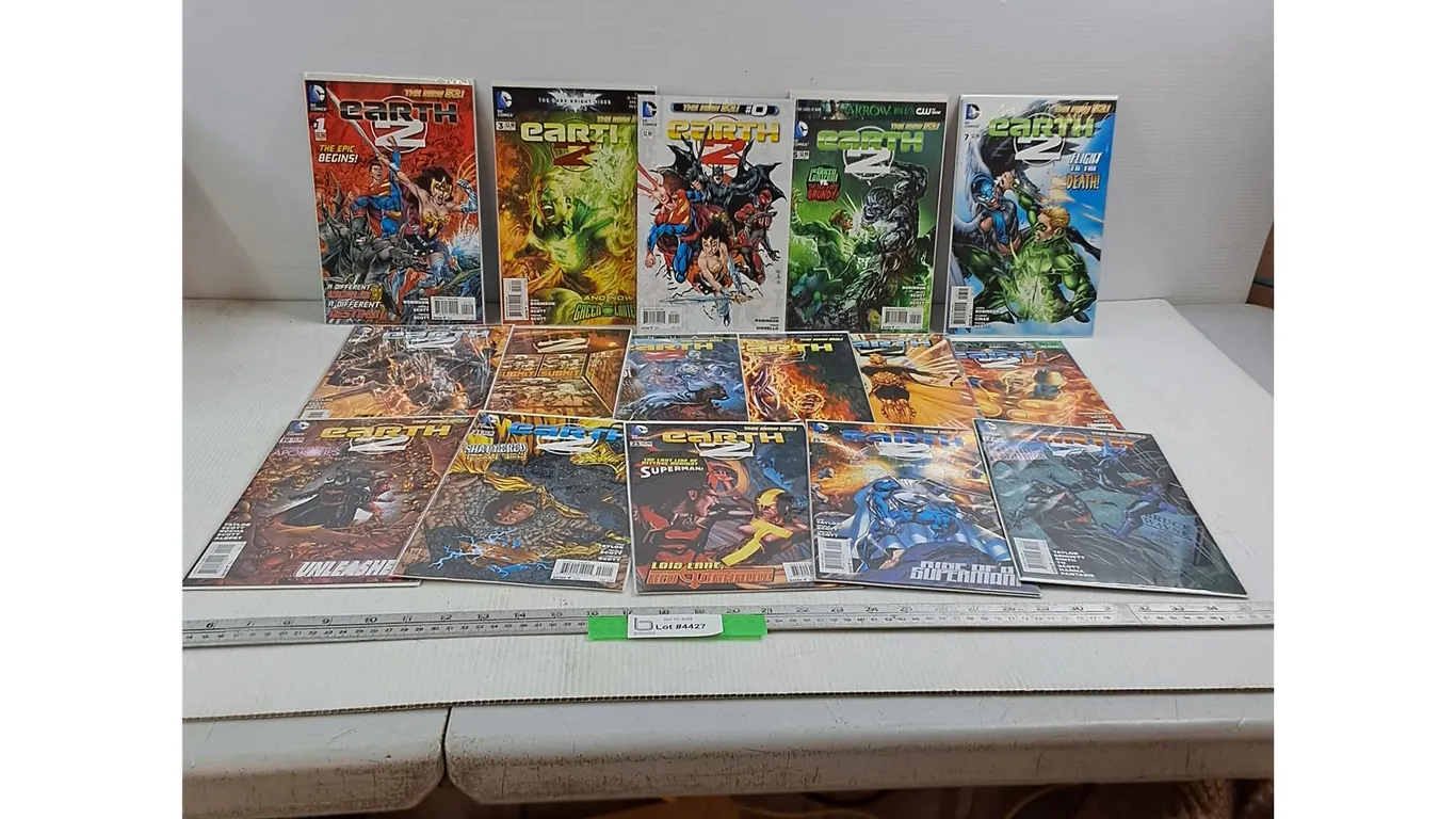 (33) DC Comics In Protective Sleeves - Cannot Authenticate