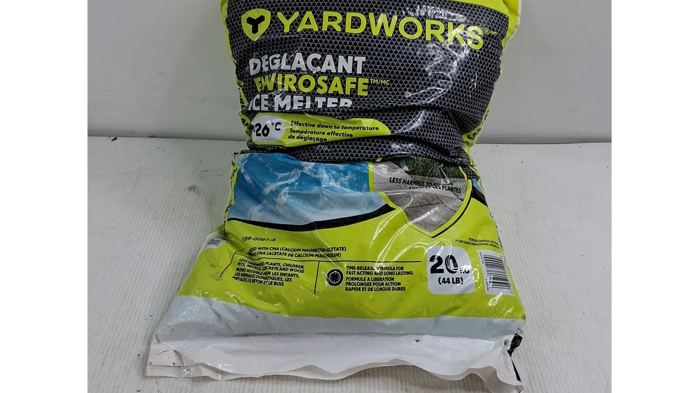 YardWorks Ice Melter - 44lbs - Cannot Ship