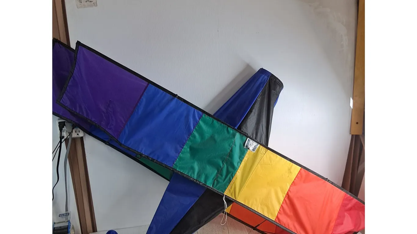 * Bi-plane Kite - 5' x 3.5' Approx - Pickup Only