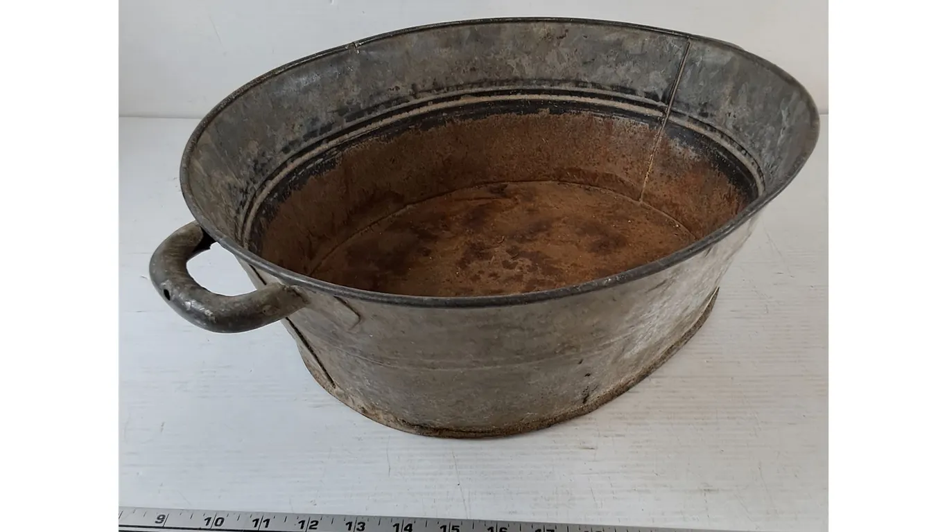Metal Washbasin As-Is, Pickup Only