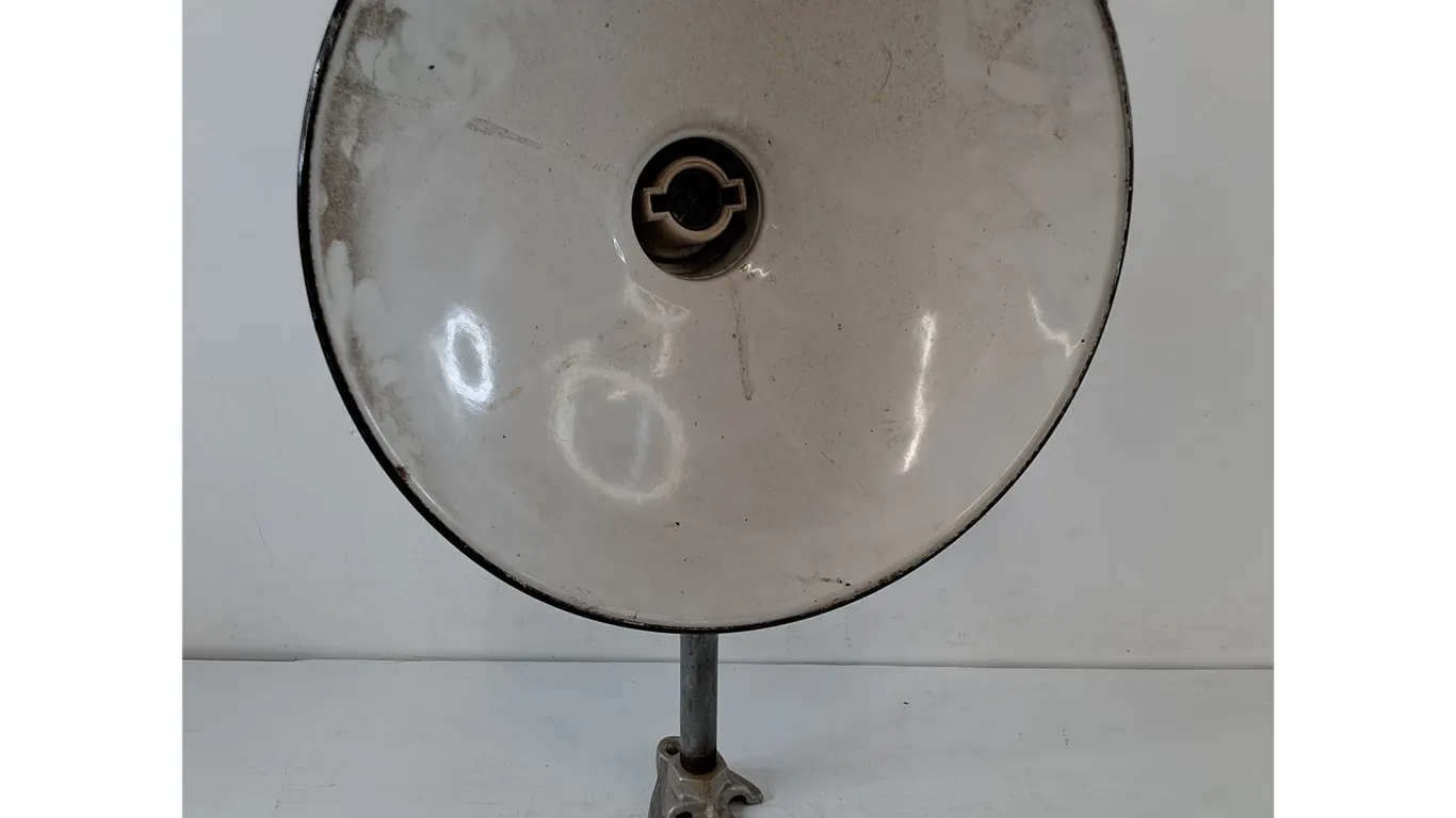 Metal Enameled Bracket Light Fixture Untested As-Is