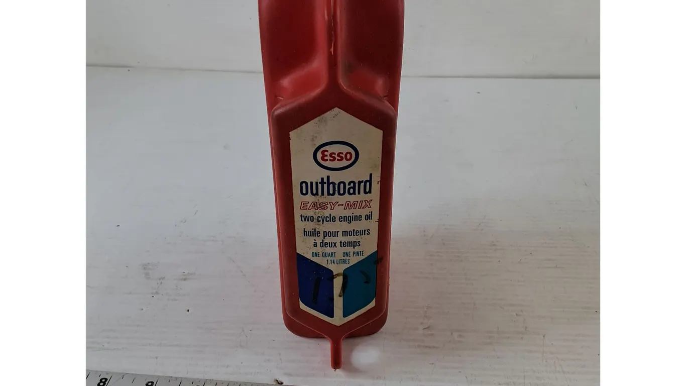 Esso Outboard Easy-Mix Two Cycle Engine Oil No Shipping