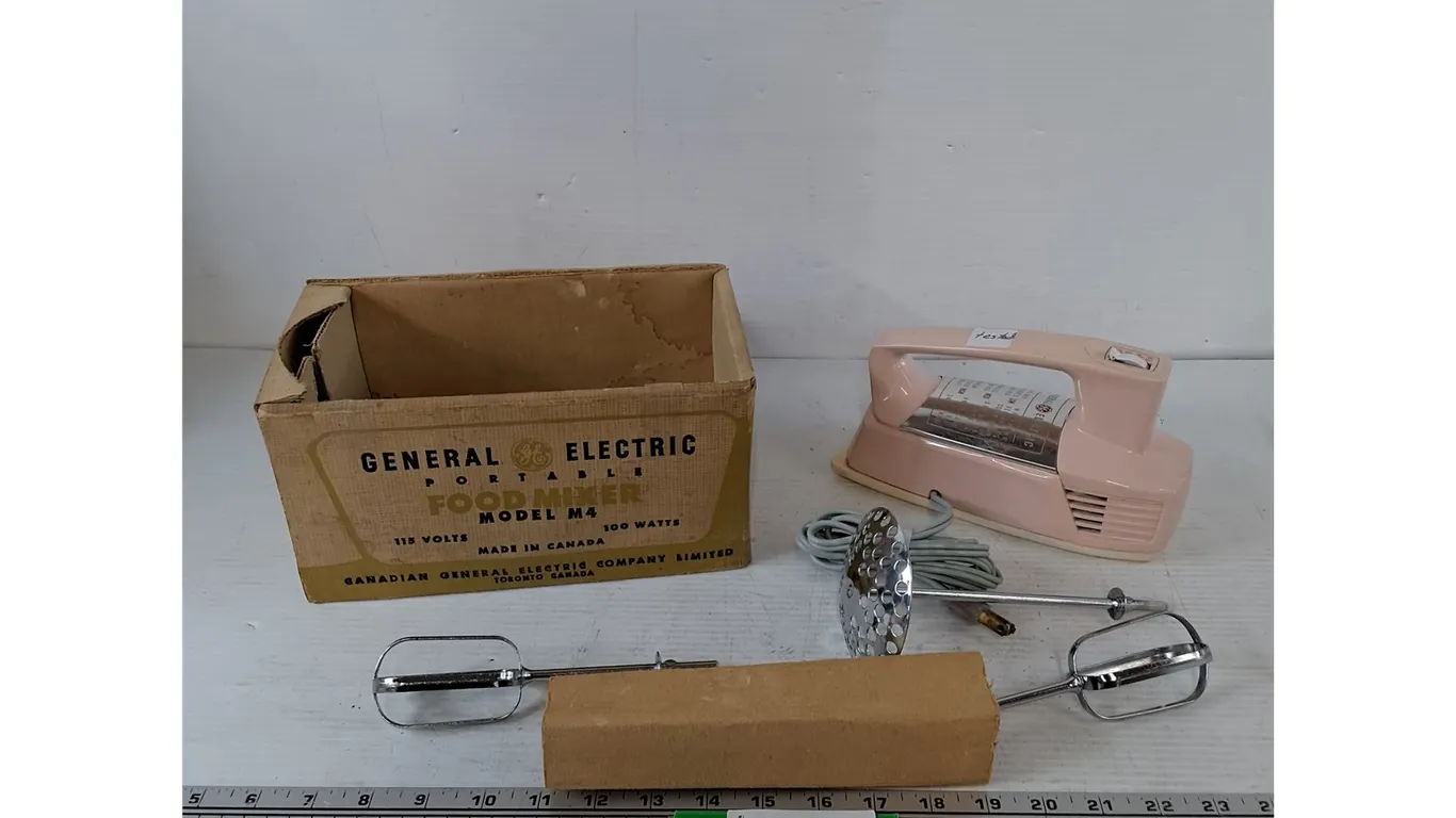 General electricPortable Food Mixer Model M4 Tested Works In Box with Accessories, Manuals, Mixers