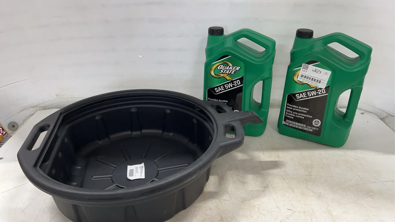 15L Oil Drain Pan & Quaker State 5W-20 Synthetic Oil