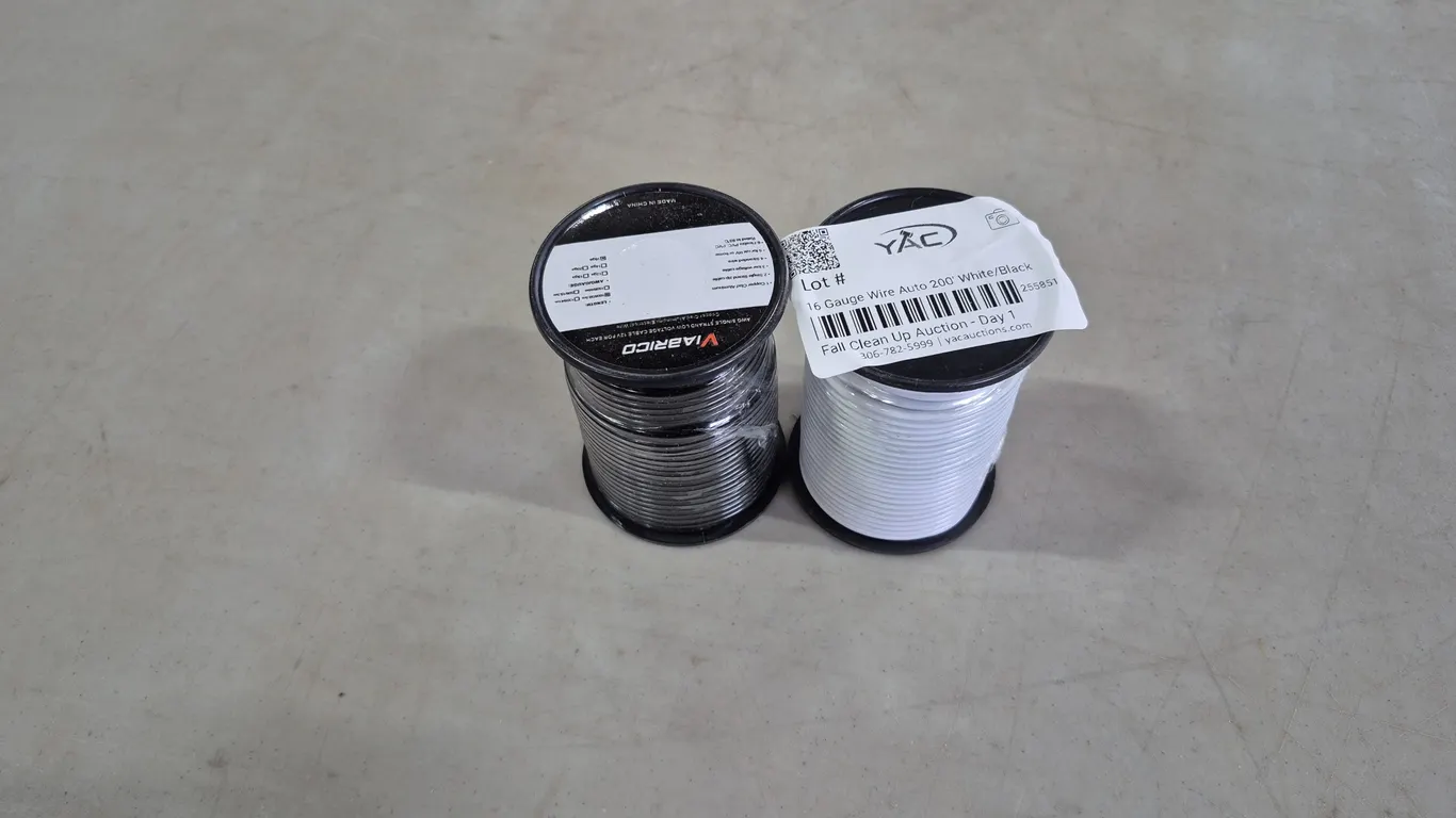 16 Gauge Wire Auto 200' White/Black