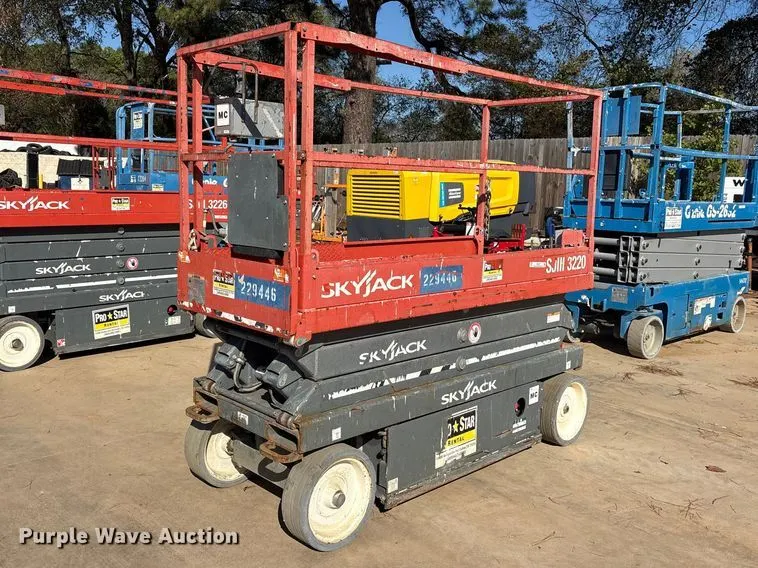 2018 Skyjack SJIII 3220 scissor lift