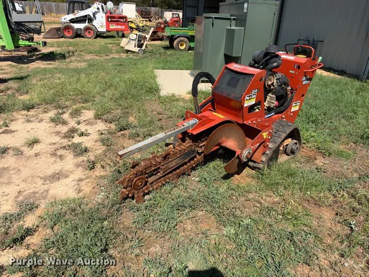 2019 Ditch Witch C24X trencher