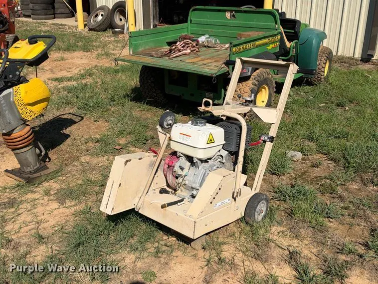 EDCO KL18-390 concrete saw