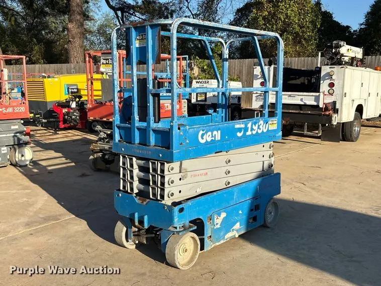 Genie GS-1930 scissor lift