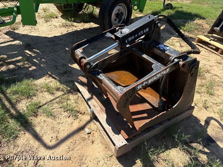 2021 Blue Diamond 106020-25 skid steer grapple bucket