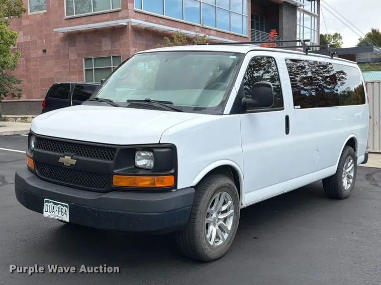 2014 Chevrolet Express 1500 van