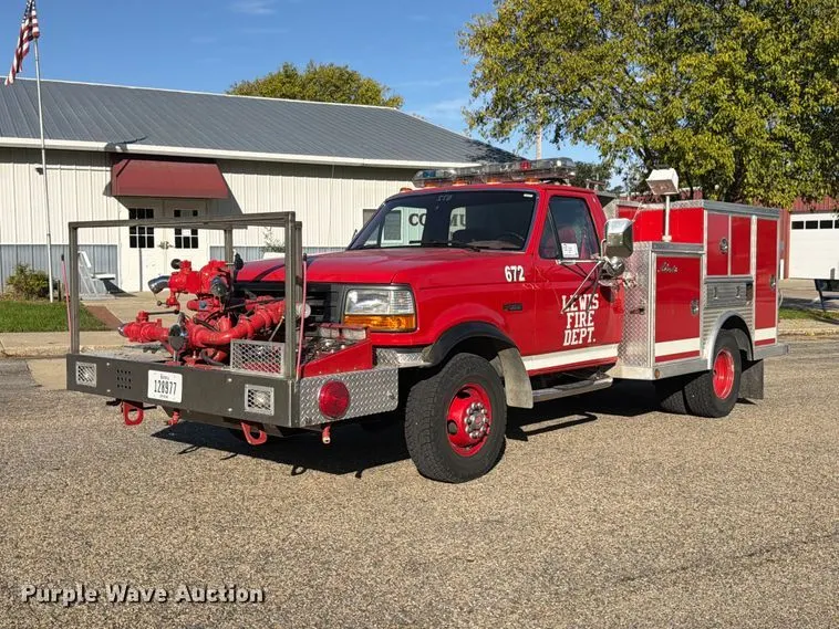 1993 Ford F450 Super Duty pumper fire truck