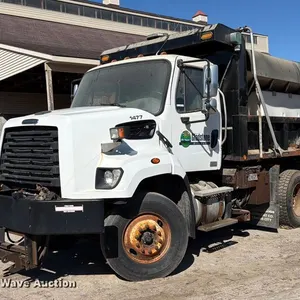 2014 Freightliner 108SD dump truck