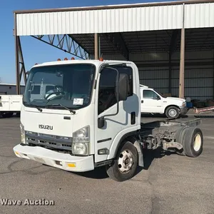 2008 Isuzu NPR truck cab and chassis