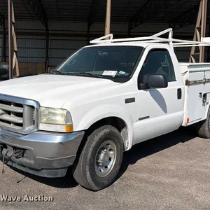 2002 Ford F250 Super Duty utility bed pickup truck