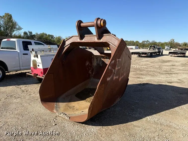 Empire excavator bucket