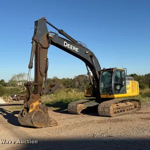 2018 John Deere 210G LC excavator