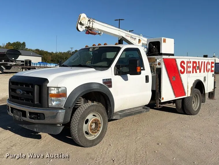 2008 Ford F550 utility / service truck